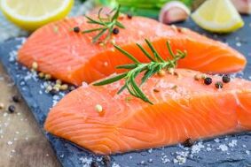 Salmon fillets in the diet of men with reduced libido